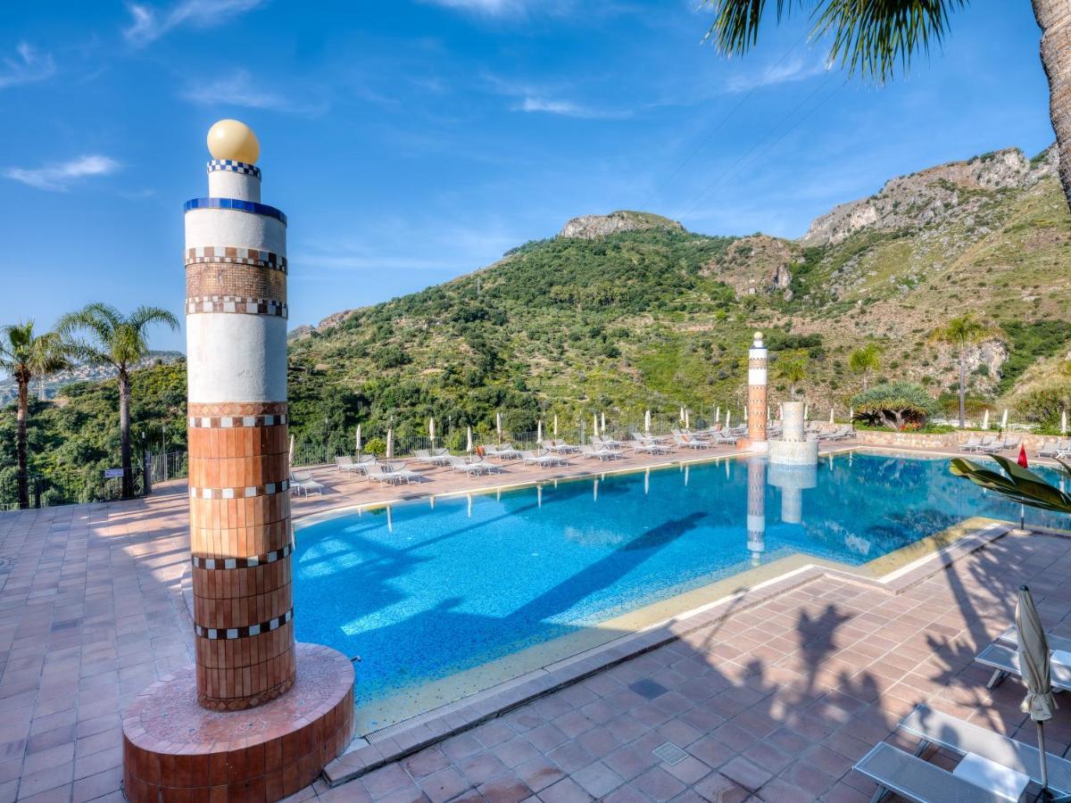 Hotel Olimpo Le Terrazze 勒托阳尼 外观 照片
