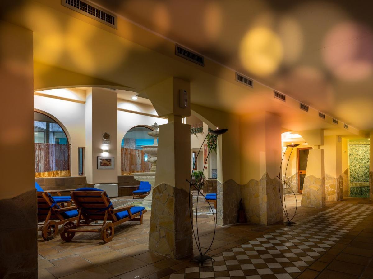 Hotel Olimpo Le Terrazze 勒托阳尼 外观 照片