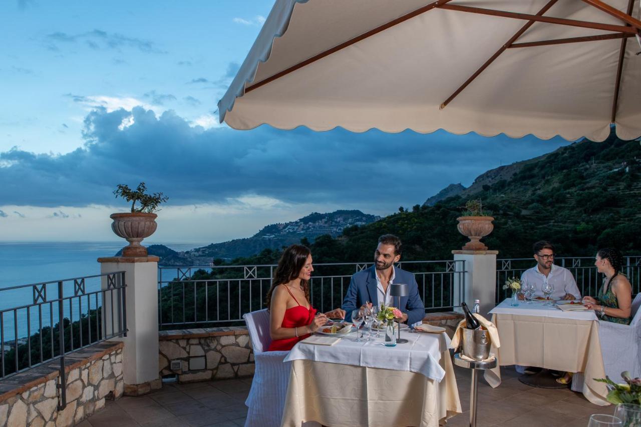 Hotel Olimpo Le Terrazze 勒托阳尼 外观 照片