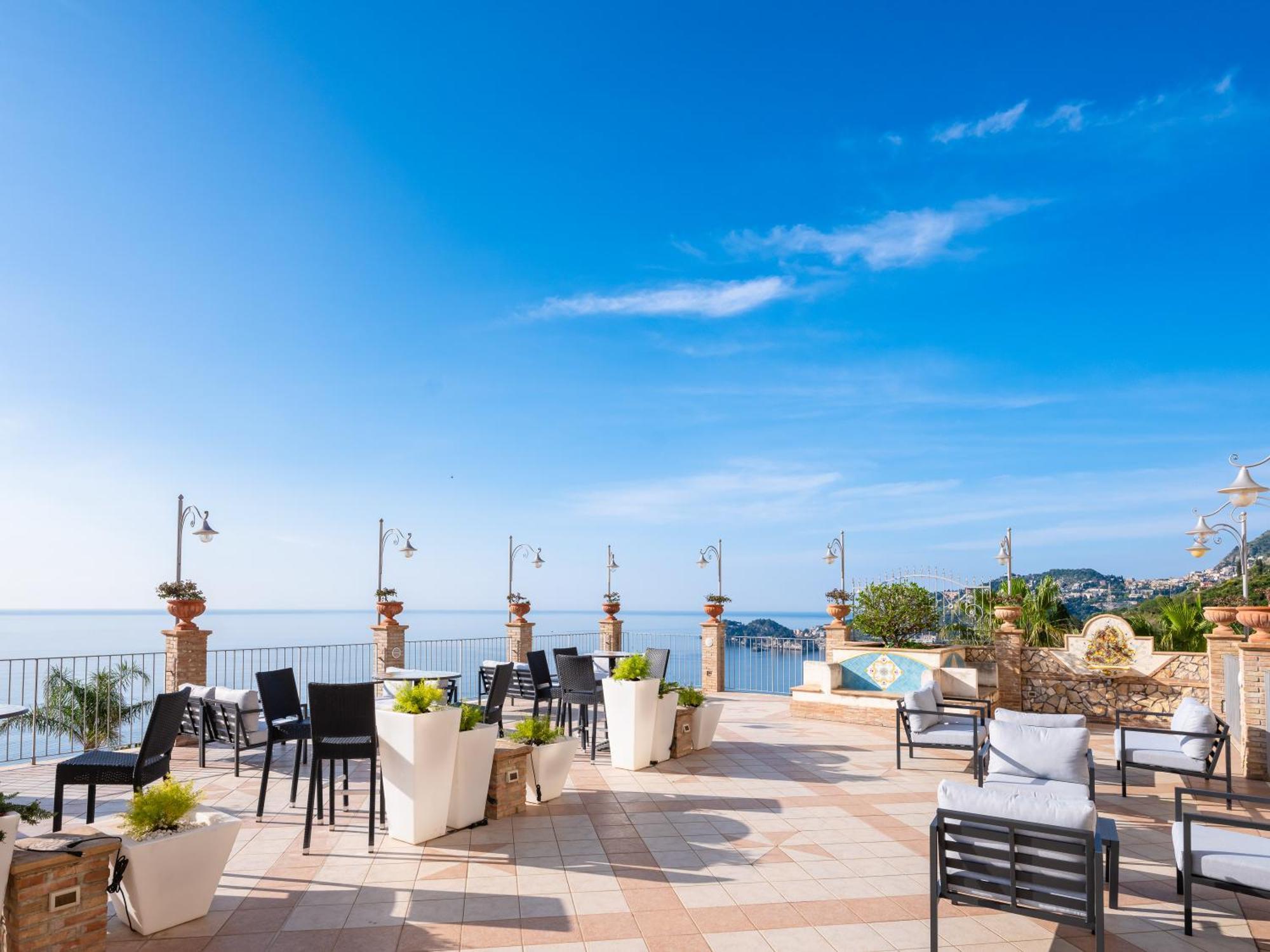 Hotel Olimpo Le Terrazze 勒托阳尼 外观 照片