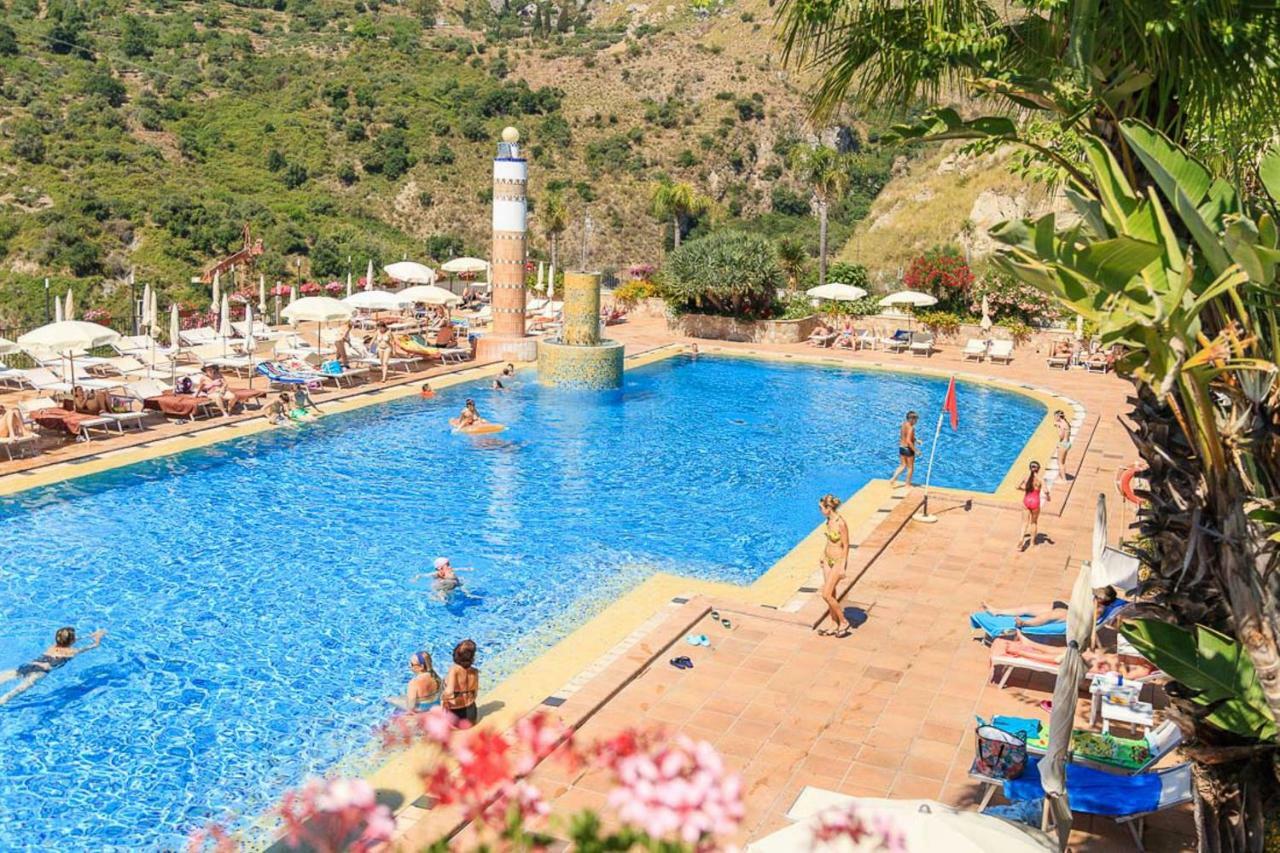 Hotel Olimpo Le Terrazze 勒托阳尼 外观 照片